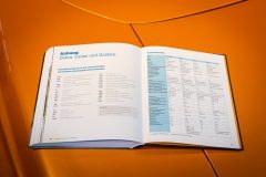 foto-buch-mercedes-benz-c111-vorstellung-mercedes-classic-werkstatt-motorbuchverlag-21