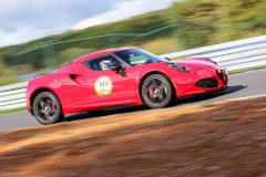 foto-alfa-romeo-4c-rennstrecke-pista-e-piloti-flugplatz