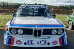 foto-bmw-csl-pista-e-piloti-flugplatz
