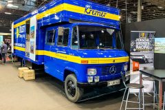 Foto-Kremer-Porsche-Renntransporter-Mercedes-608D-Retromobile-Paris-Oldtimermesse-2020